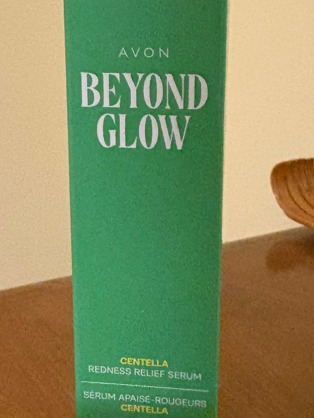 Avon Beyond Glow Centella Redness Relief Serum - Green